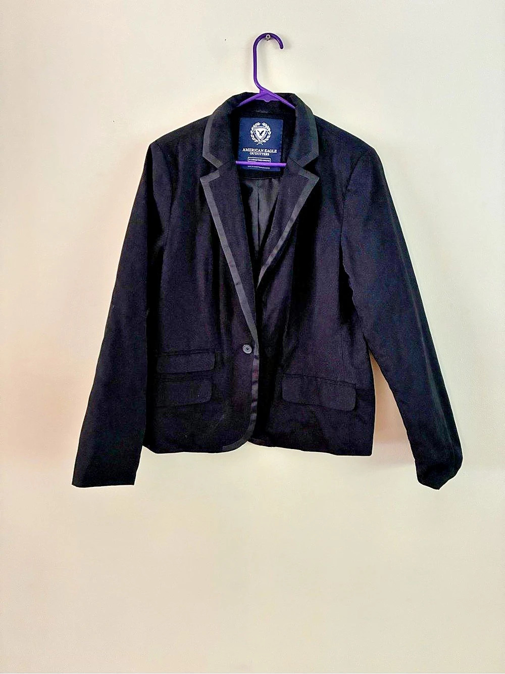 American Eagle Outfitters women's Blazer in Black Size XL Like New